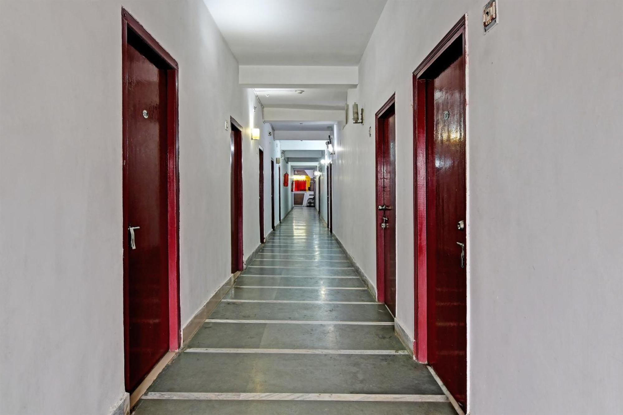 Hotel O Red Rose Near Noapara Metro Station Calcutta Extérieur photo